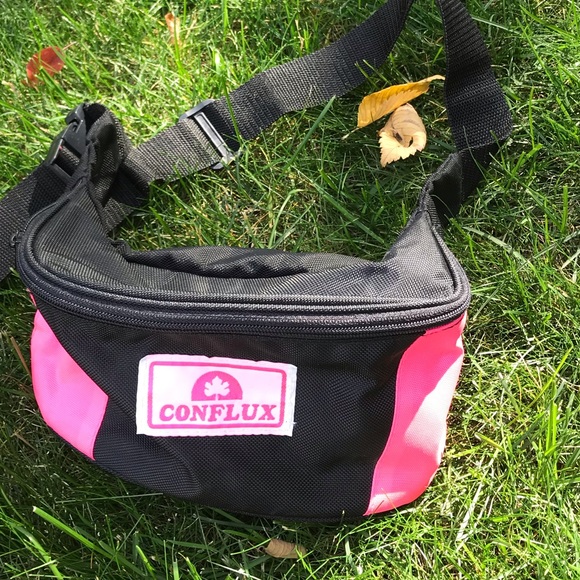 Vintage 80s / 90s Fanny pack or cross body neon - Picture 4 of 9